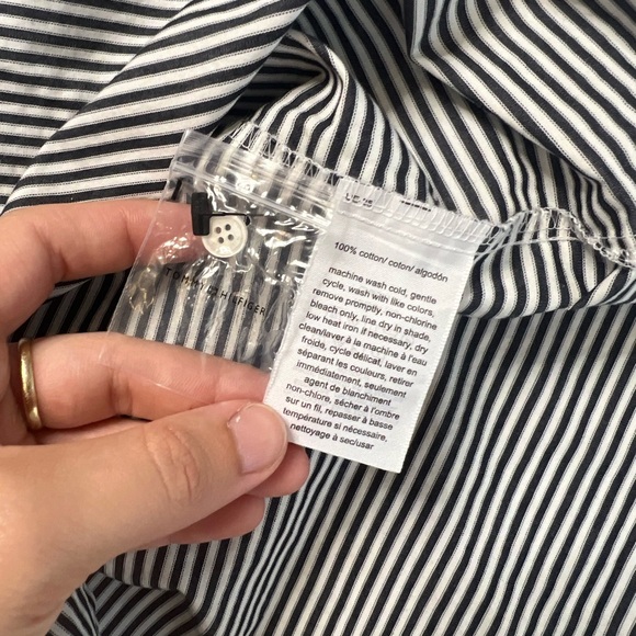 Tommy Hilfiger Womens navy and white striped blouse NWOT SIZE S - Picture 4 of 6